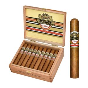 Ashton Cabinet Tres Petite Box