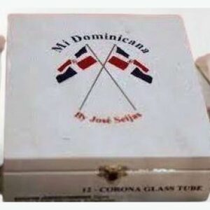 Mi Dominicana Short Figurado
