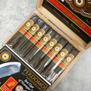 Perdomo 20th Anniversary Maduro Robusto